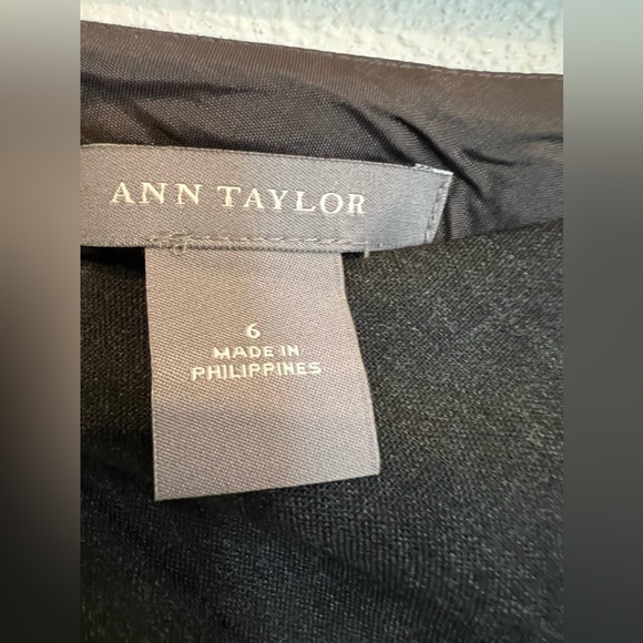 Ann Taylor charcoal gray skirt midi flowy size 6 a1008 - Picture 3 of 3